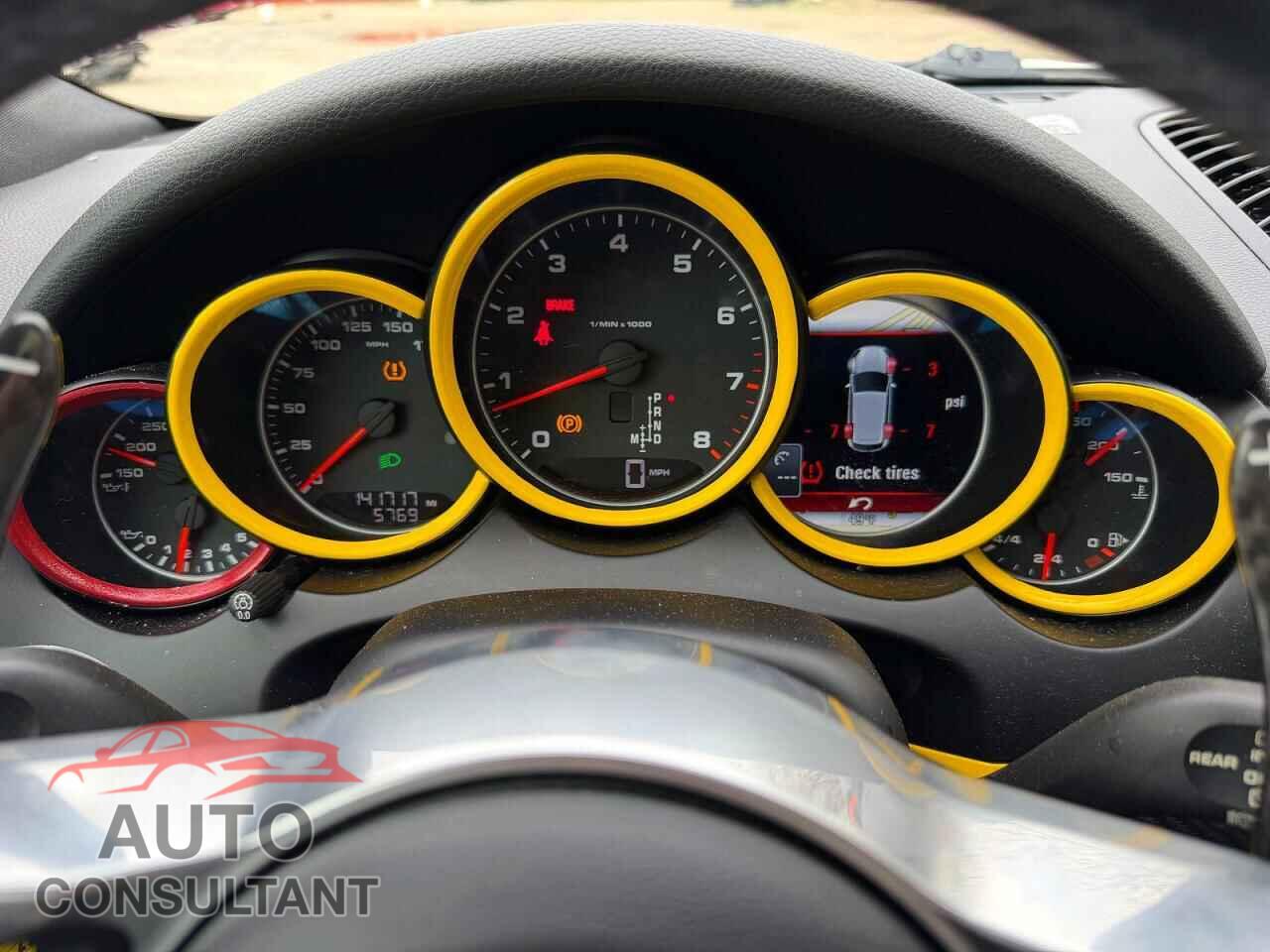 PORSCHE CAYENNE 2018 - WP1AA2A21JKA02261