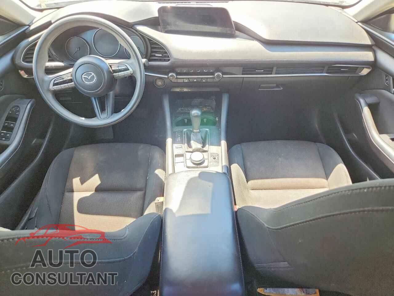 MAZDA 3 2019 - 3MZBPABL8KM114309