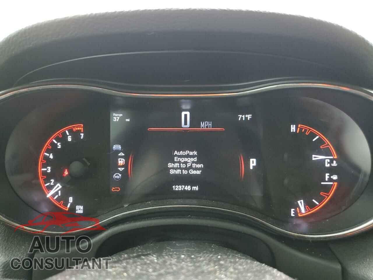 DODGE DURANGO 2018 - 1C4RDJDG2JC282196
