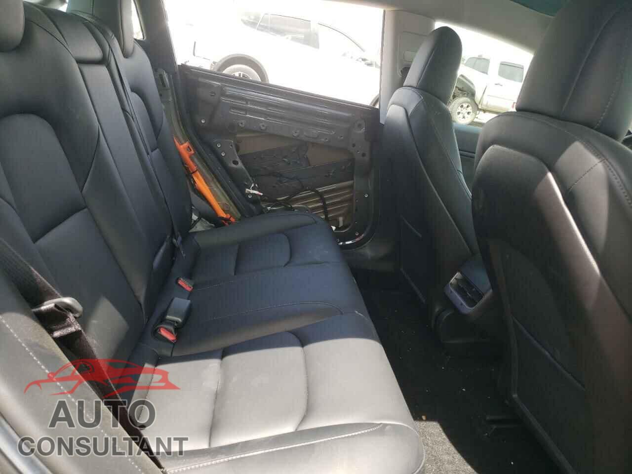 TESLA MODEL 3 2019 - 5YJ3E1EA1KF400384
