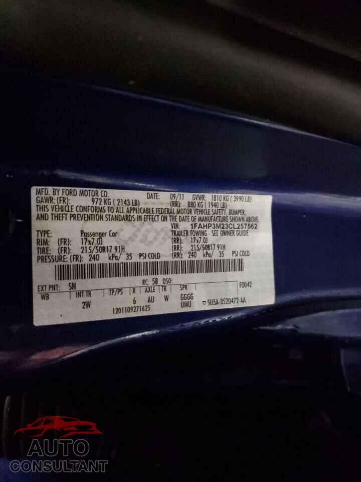 FORD FOCUS 2012 - 1FAHP3M23CL257562