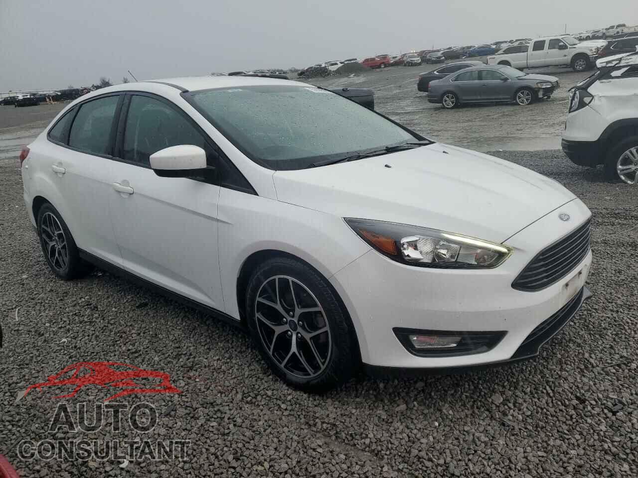 FORD FOCUS 2018 - 1FADP3F20JL286154