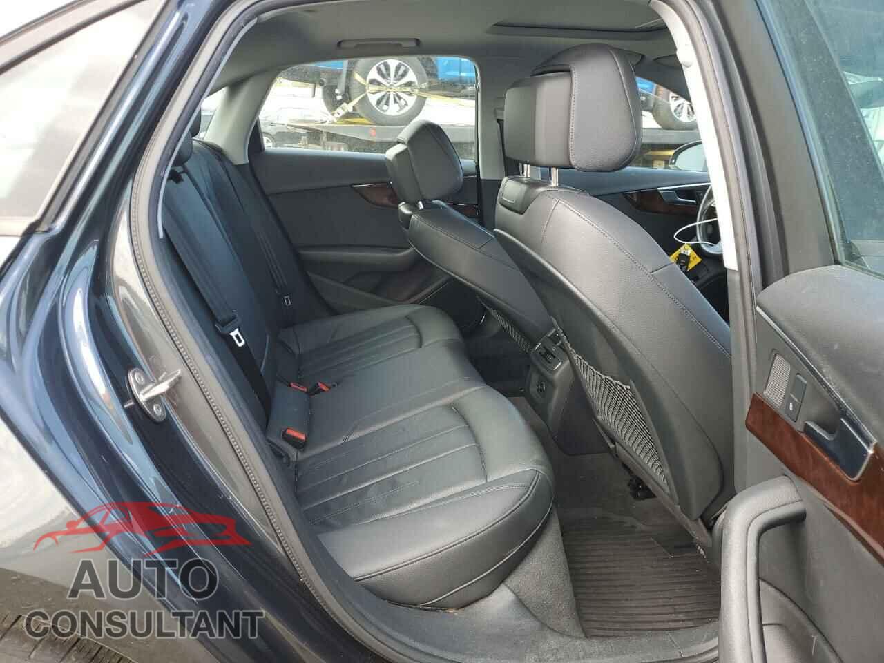 AUDI A4 2018 - WAUDNAF48JA076741