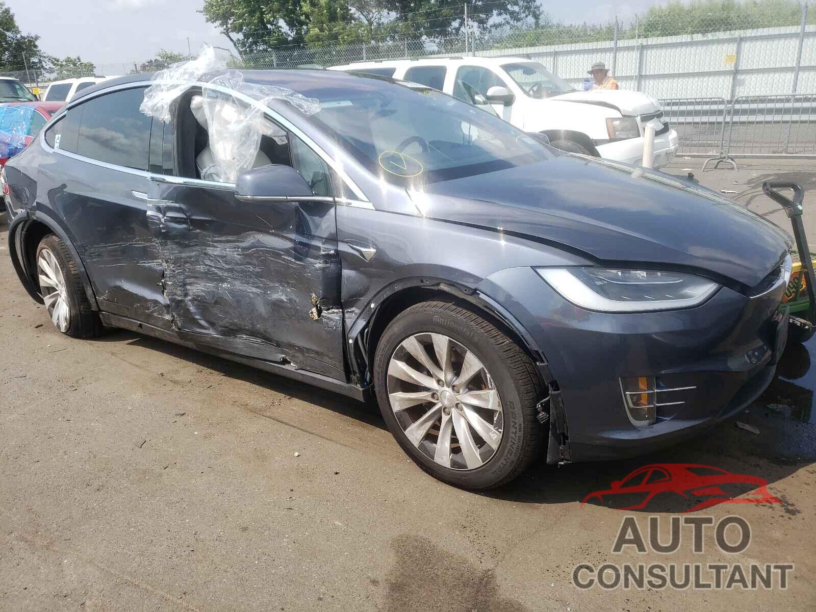 TESLA MODEL X 2019 - 5YJXCAE20KF160468