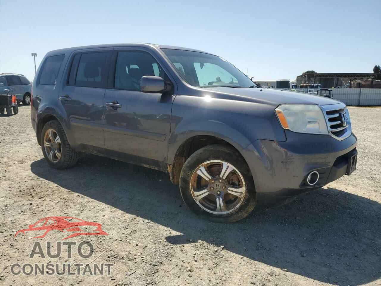 HONDA PILOT 2015 - 5FNYF4H33FB014394