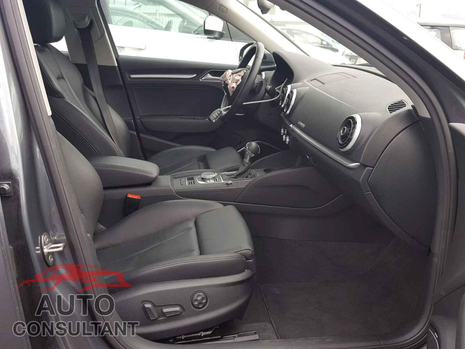 AUDI A3 2015 - WAUKFGFFXF1138043