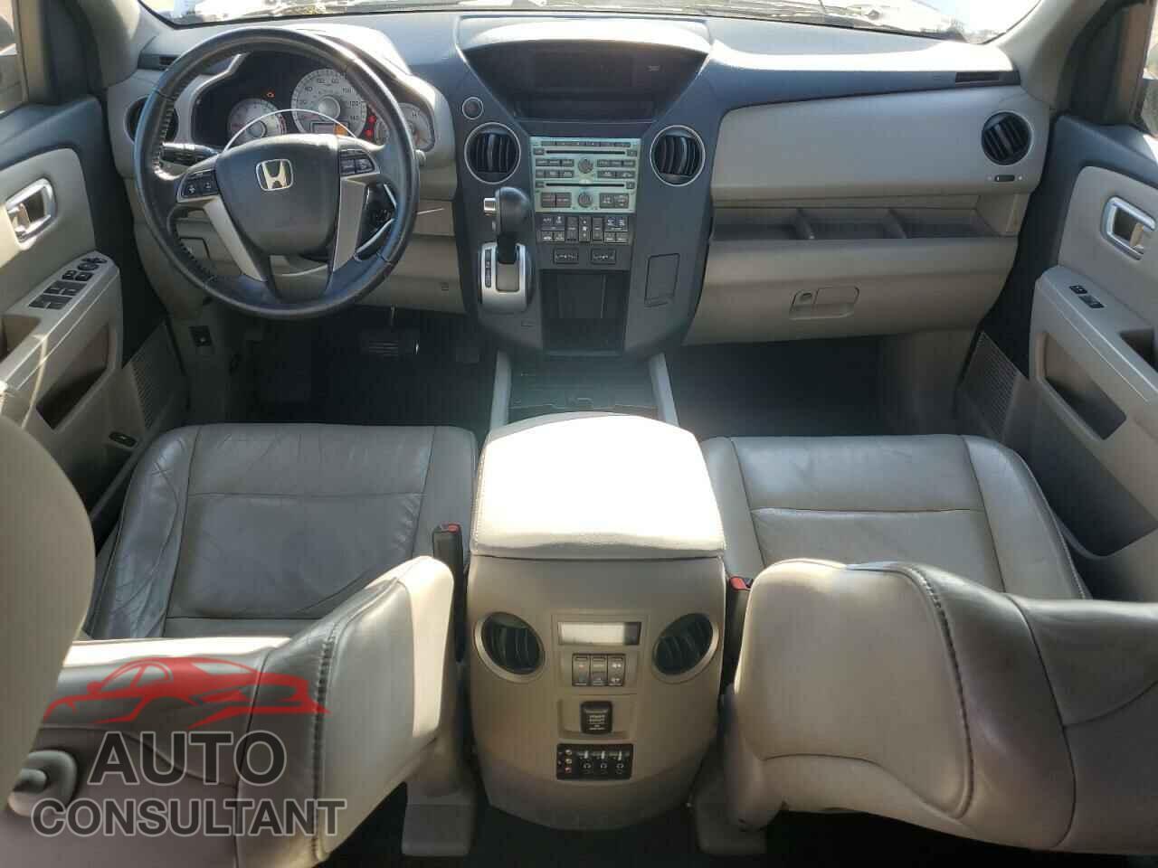 HONDA PILOT 2011 - 5FNYF3H67BB032606