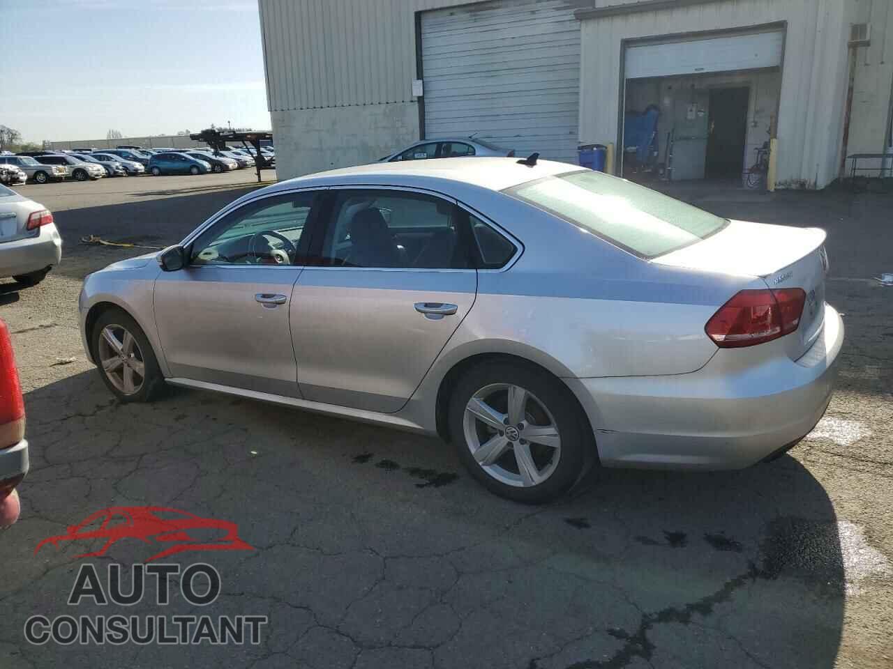 VOLKSWAGEN PASSAT 2014 - 1VWBP7A38EC008825