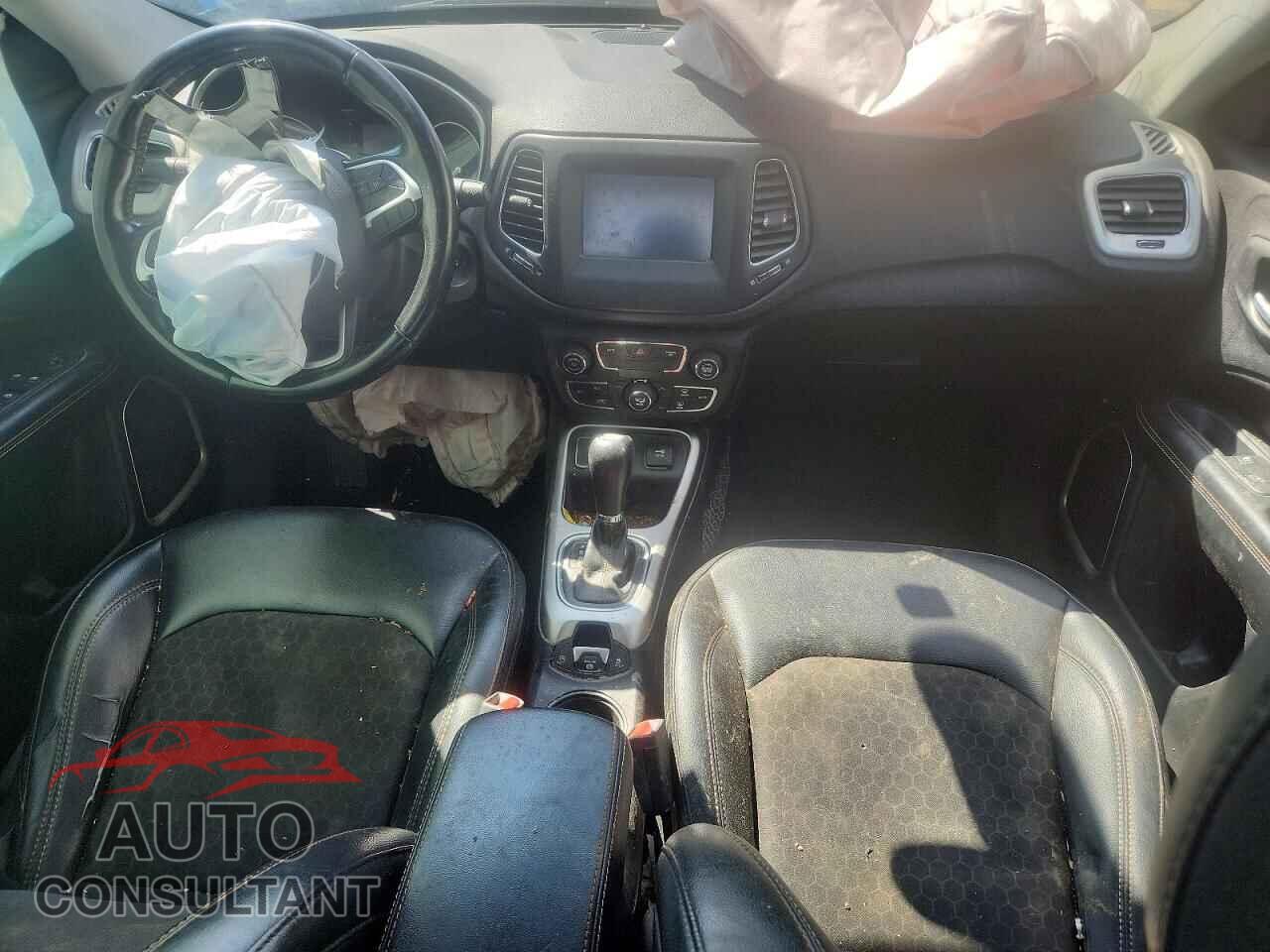 JEEP COMPASS 2019 - 3C4NJCBB7KT840687