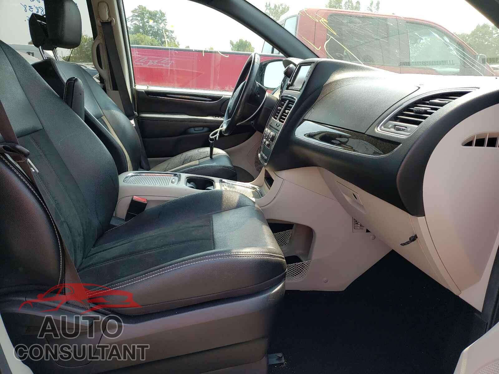 DODGE GRAND CARA 2019 - 2C4RDGCG1KR758838