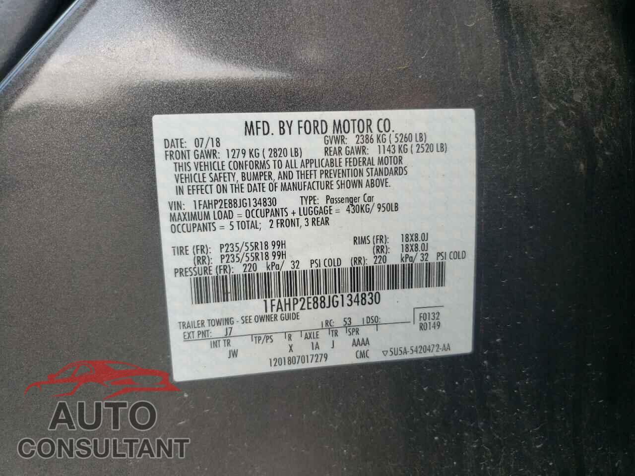 FORD TAURUS 2018 - 1FAHP2E88JG134830