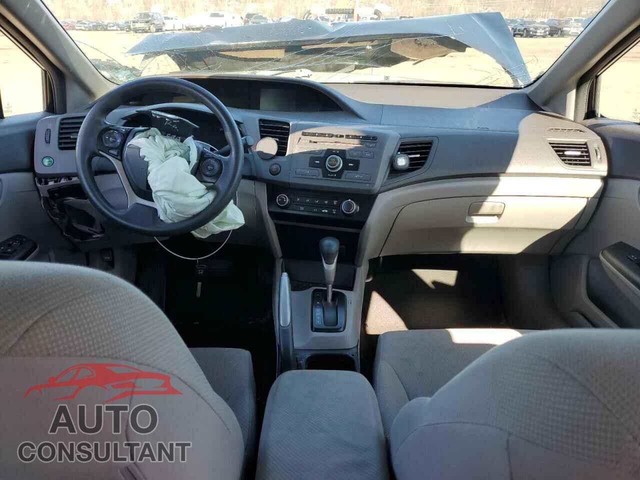 HONDA CIVIC 2012 - 2HGFB2F55CH567132