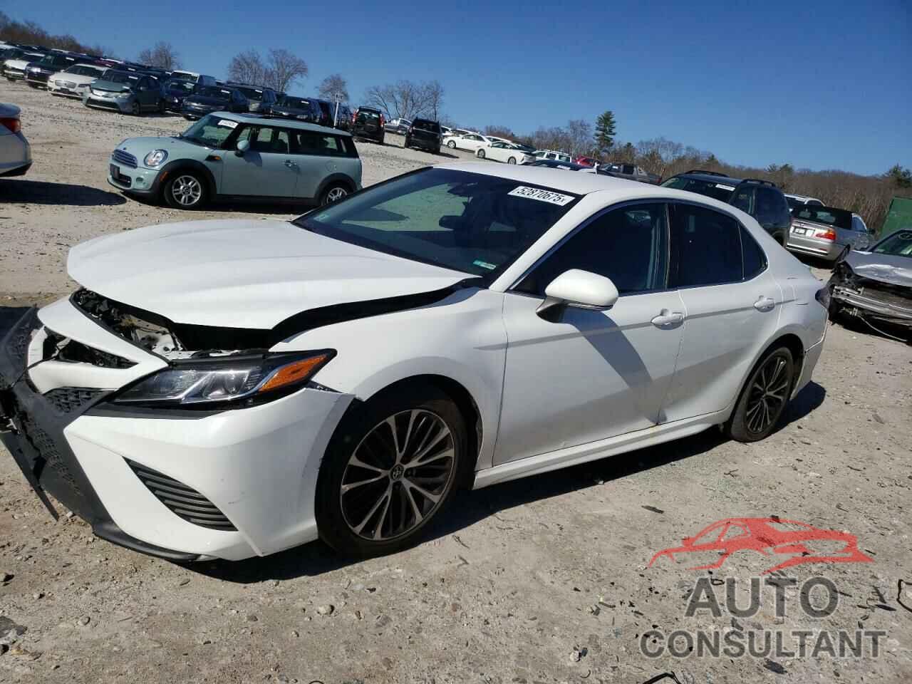 TOYOTA CAMRY 2018 - 4T1B11HK5JU030117