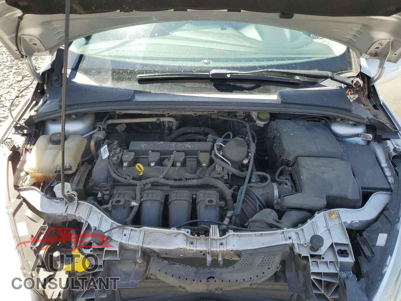 FORD FOCUS 2015 - 1FADP3K27FL233156