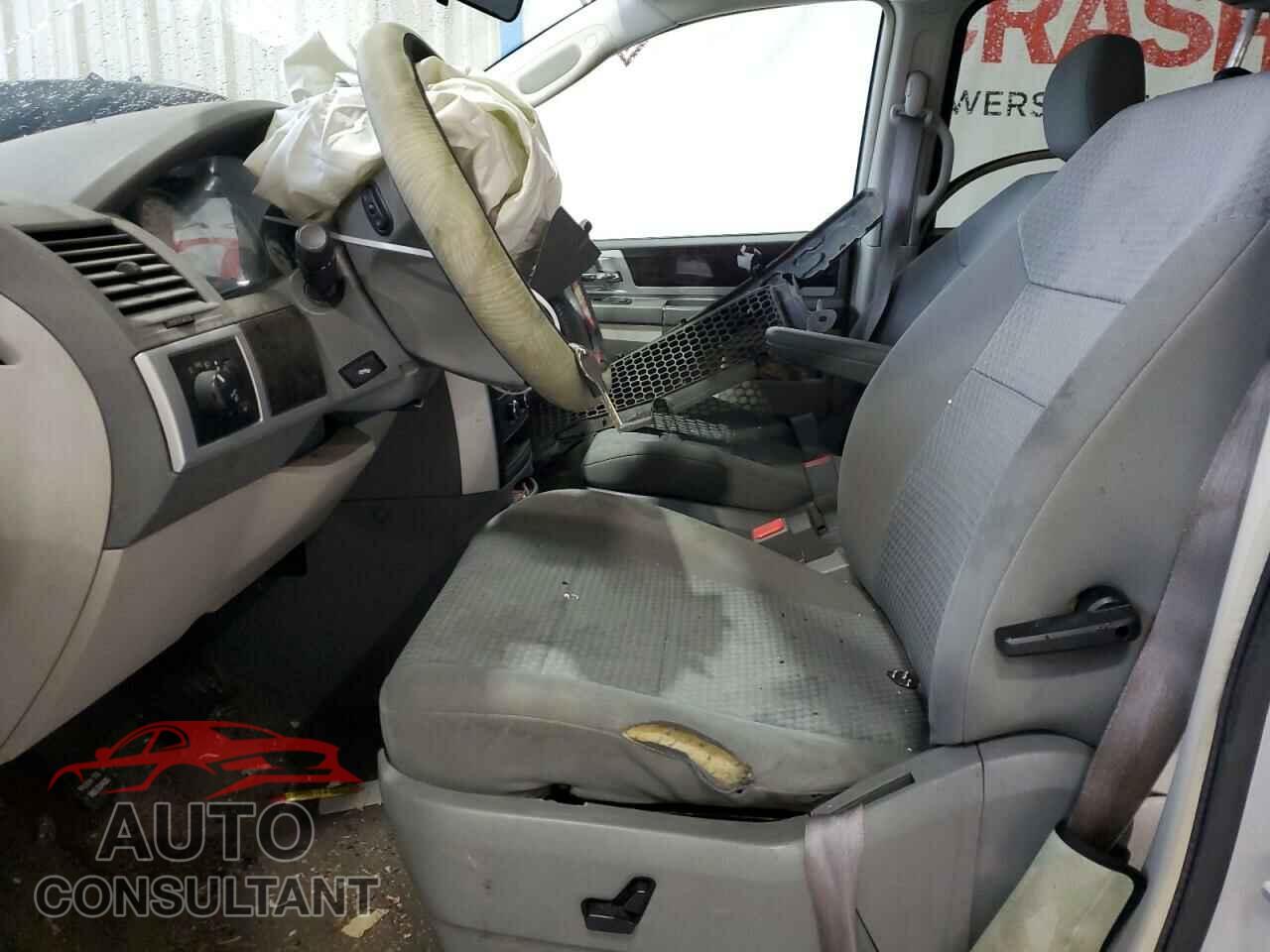 DODGE CARAVAN 2010 - 2D4RN5D13AR210109