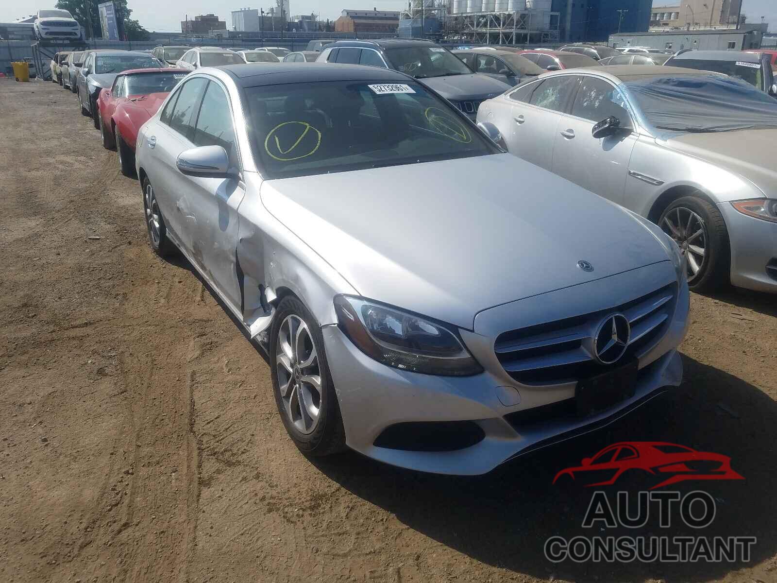 MERCEDES-BENZ C-CLASS 2018 - 55SWF4KB7JU235379