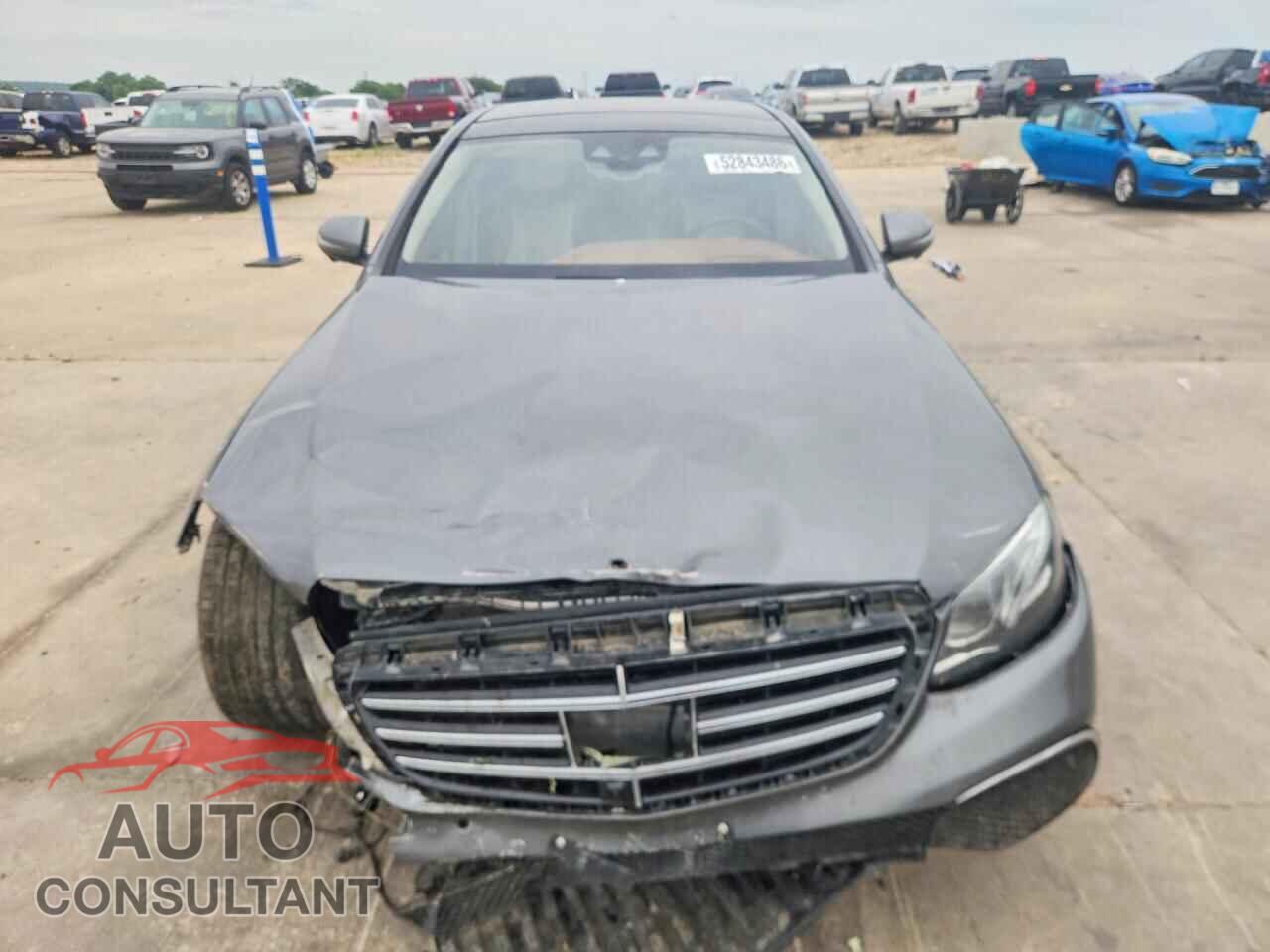 MERCEDES-BENZ E-CLASS 2017 - WDDZF4KB5HA128421