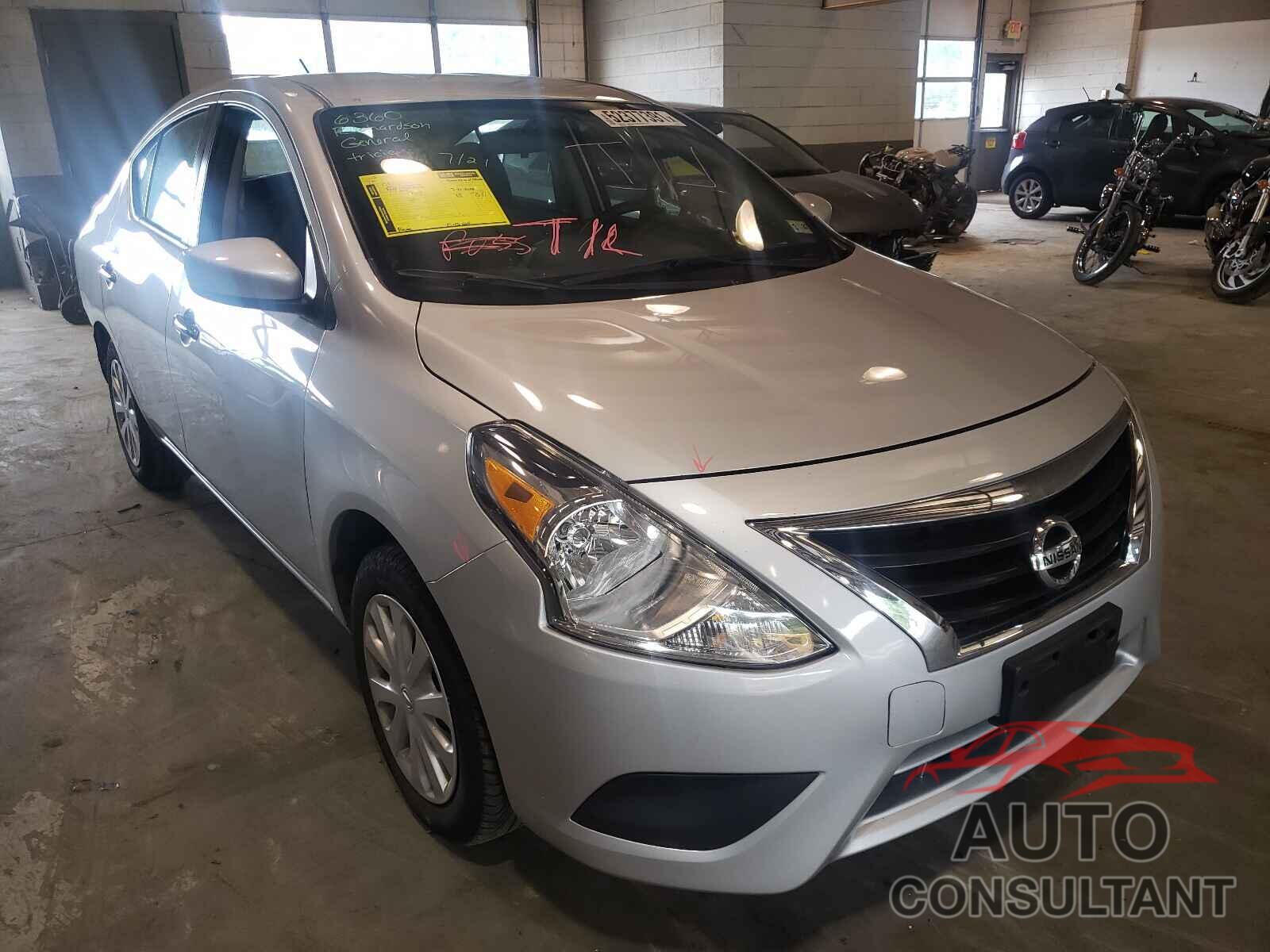 NISSAN VERSA 2018 - 3N1CN7AP1JL864811