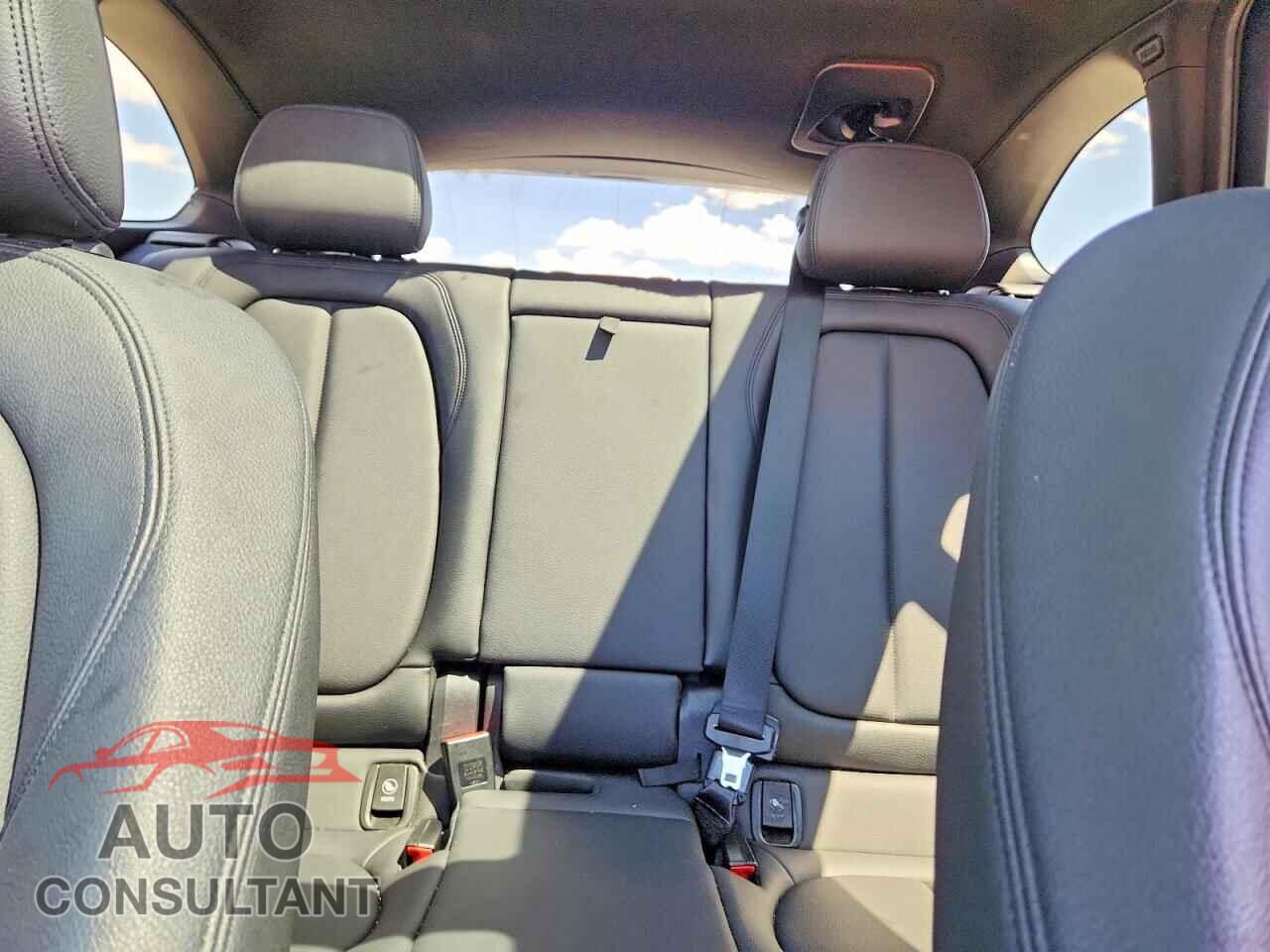 BMW X1 2016 - WBXHT3C3XG5F64985