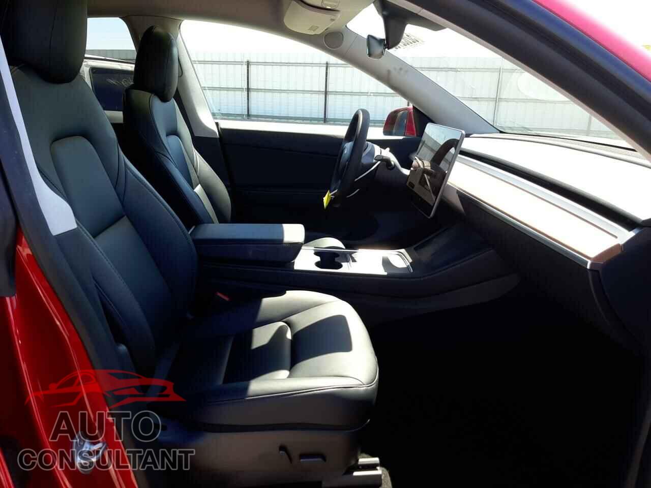 TESLA MODEL Y 2021 - 5YJYGDEF3MF211932