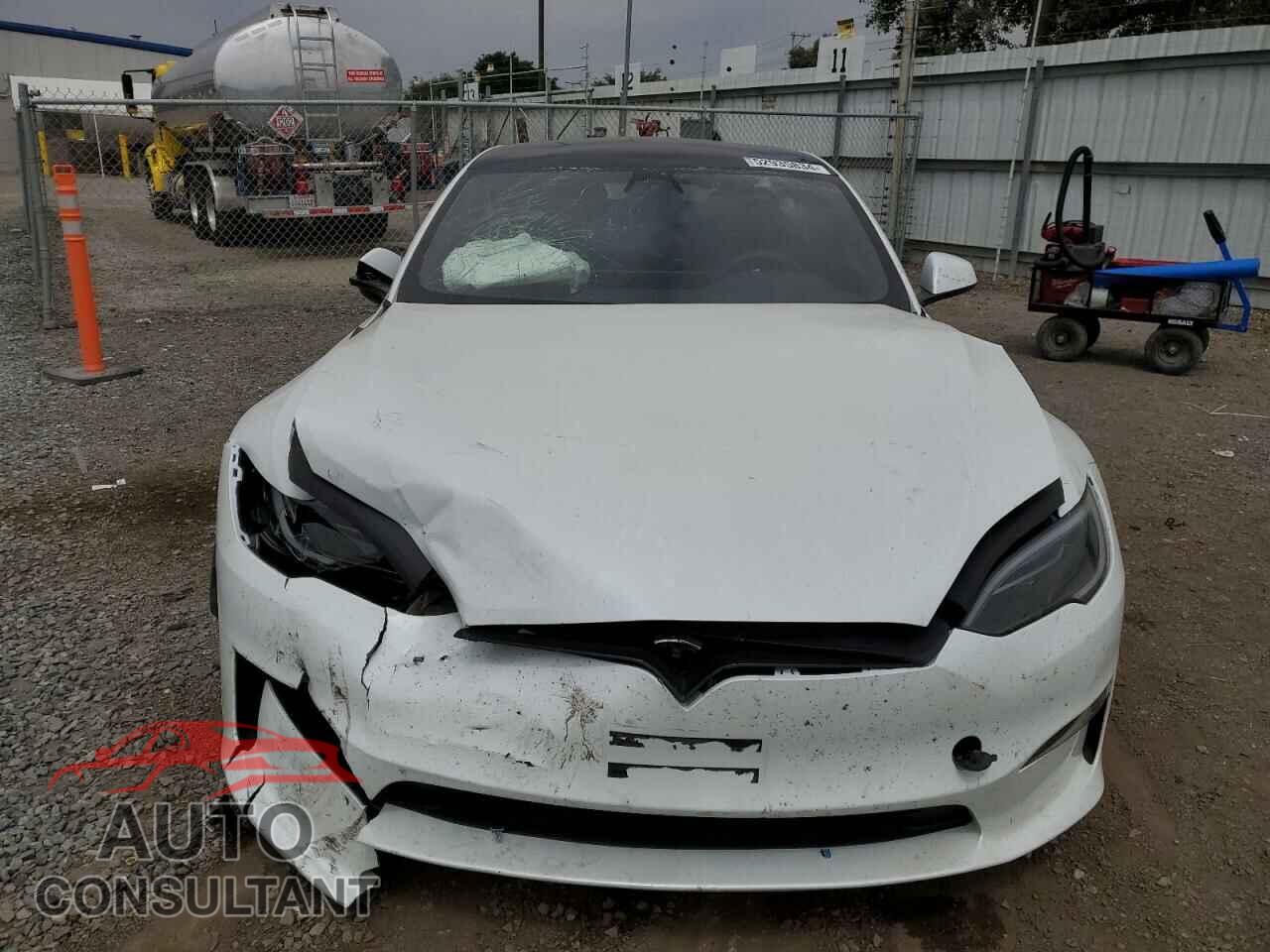 TESLA MODEL S 2023 - 5YJSA1E57PF528386