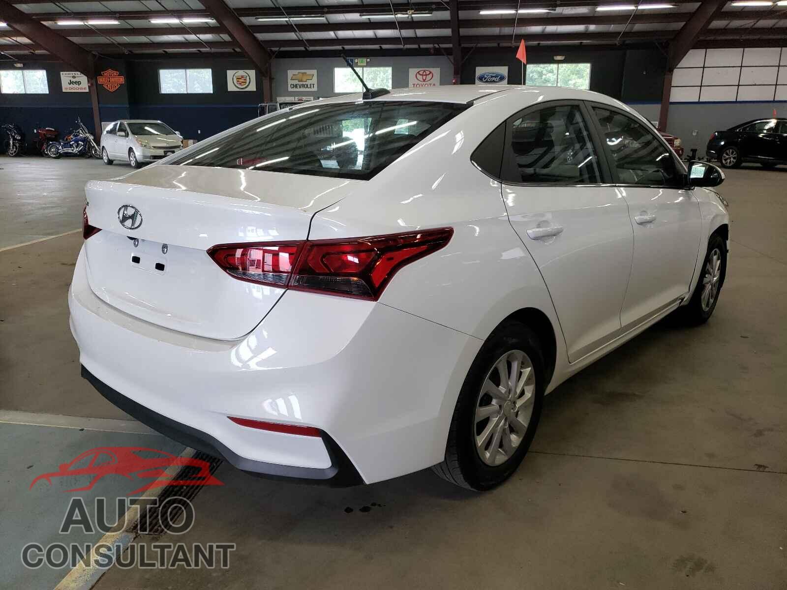HYUNDAI ACCENT 2019 - 3KPC24A3XKE070669