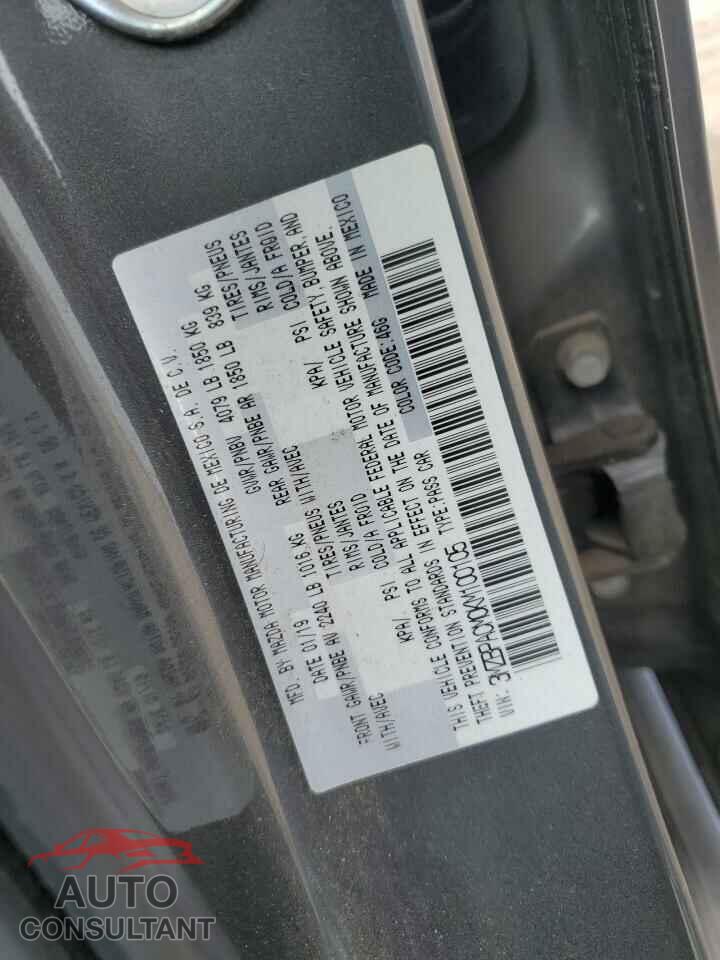 MAZDA 3 2019 - 3MZBPACM0KM100105