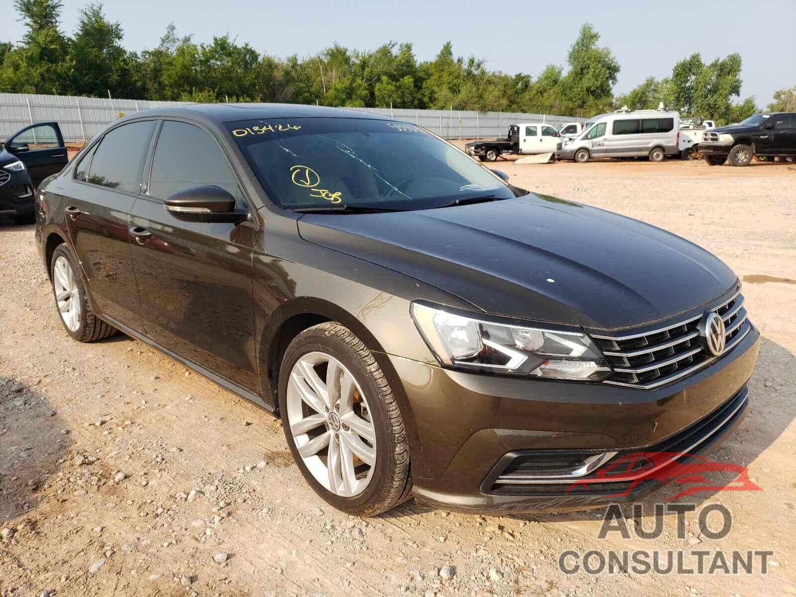 VOLKSWAGEN PASSAT 2019 - 1VWLA7A36KC013426