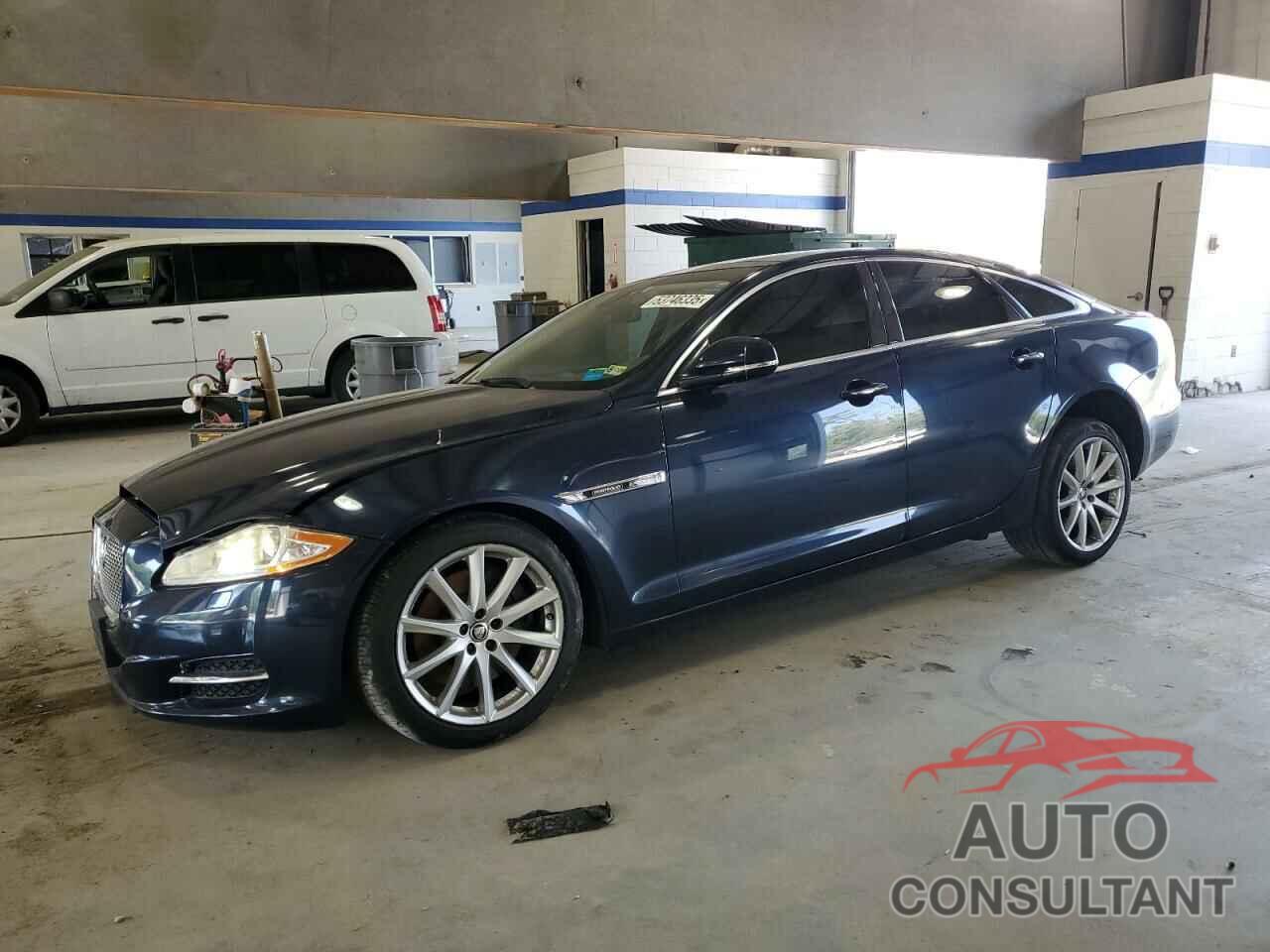 JAGUAR XJ 2012 - SAJWA1CB6CLV37177