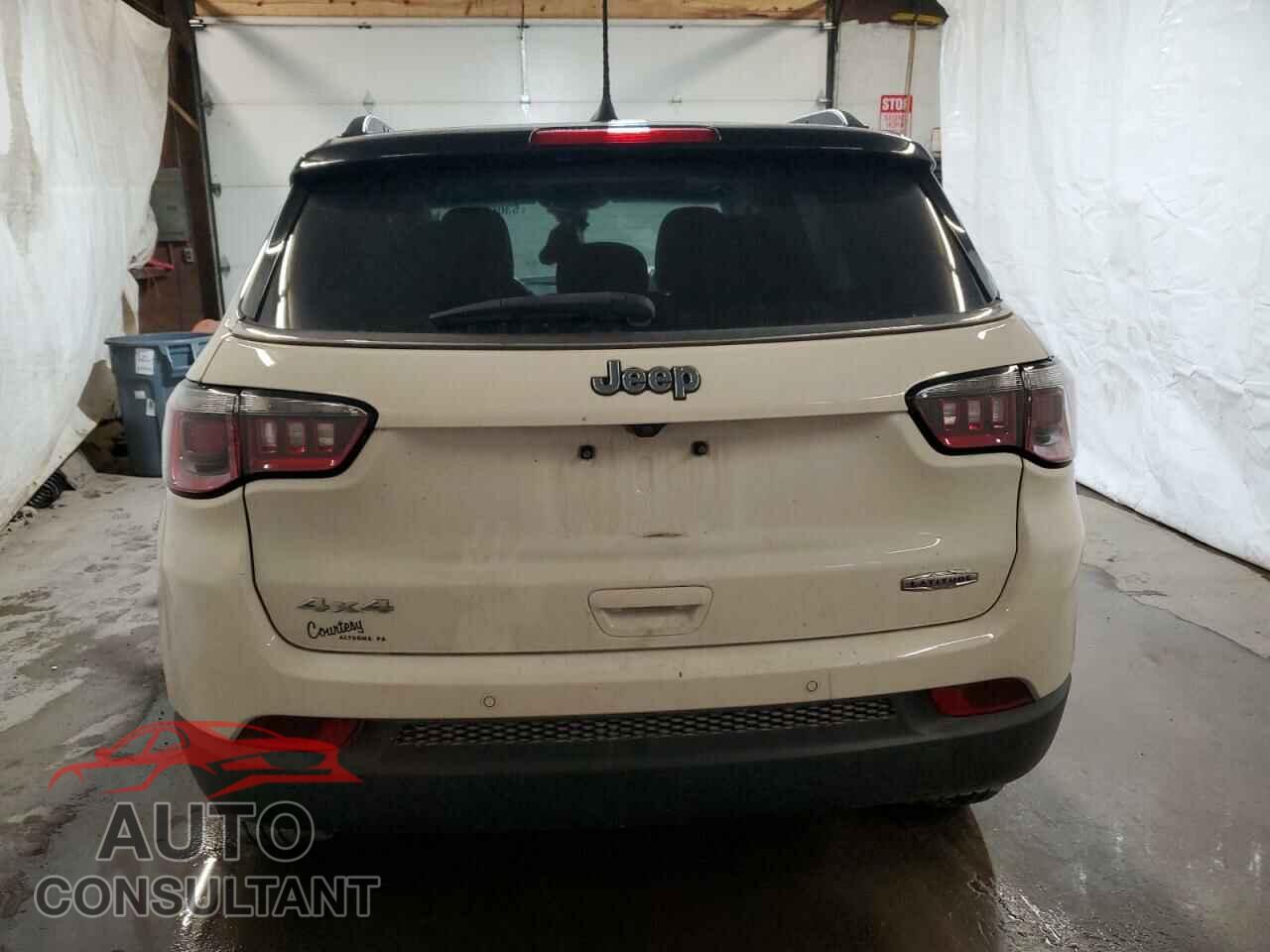 JEEP COMPASS 2020 - 3C4NJDBB4LT217700