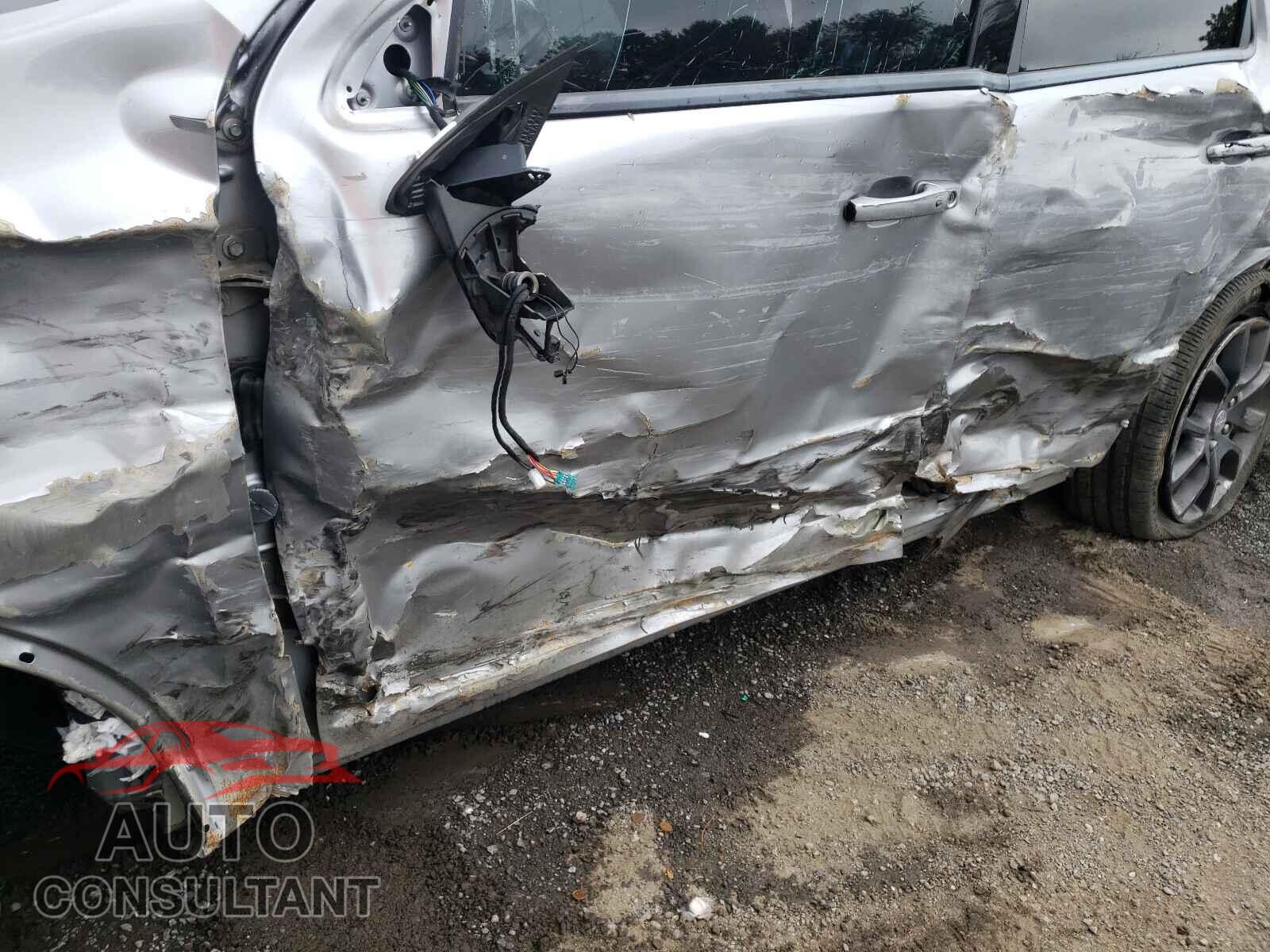 DODGE DURANGO 2017 - 1C4SDJCT9HC898617