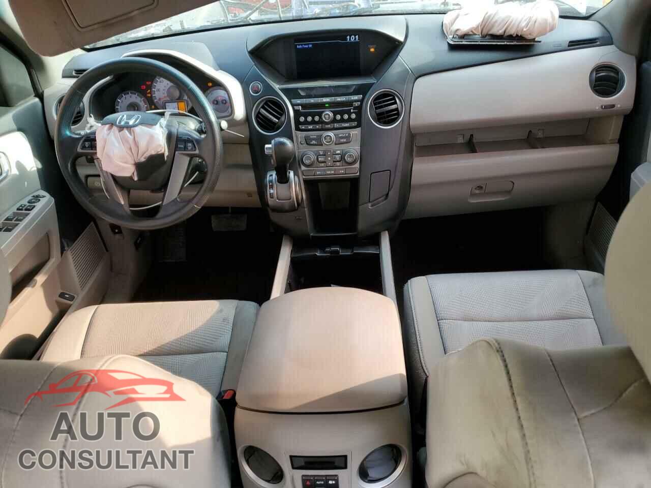 HONDA PILOT 2015 - 5FNYF3H26FB012902