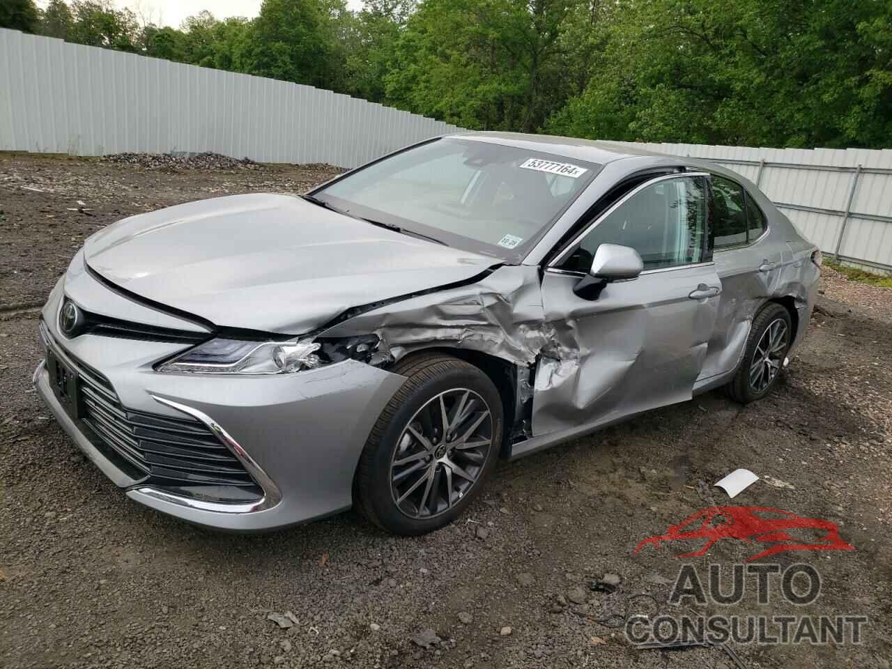 TOYOTA CAMRY 2024 - 4T1F11BK6RU112296