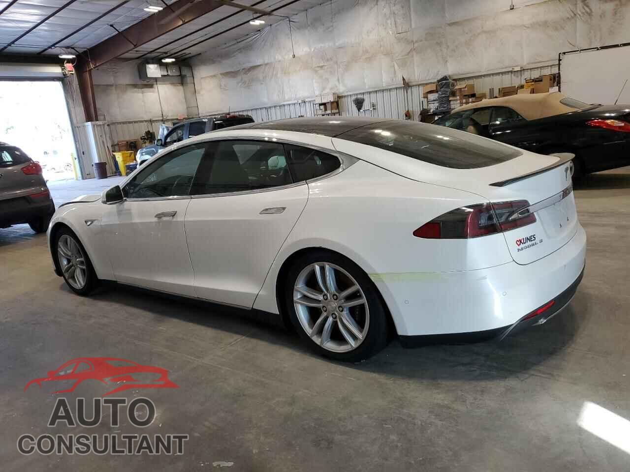 TESLA MODEL S 2016 - 5YJSA1E25GF128509