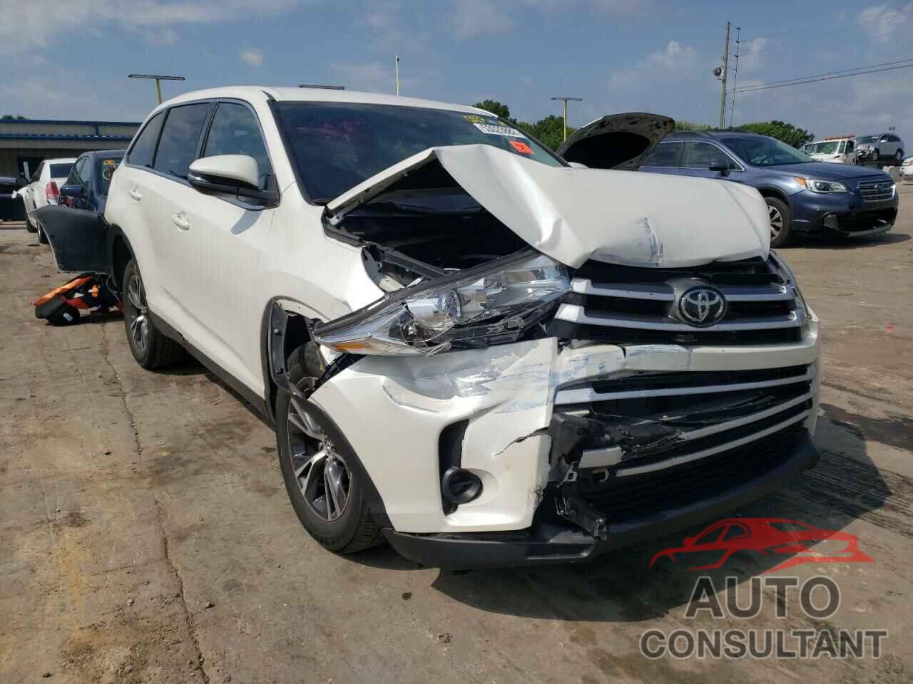 TOYOTA HIGHLANDER 2019 - 5TDZZRFH0KS358679