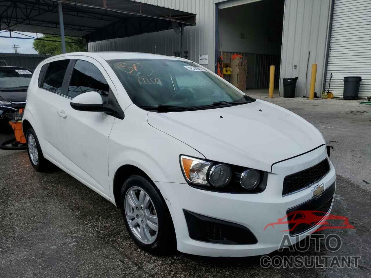 CHEVROLET SONIC 2016 - 1G1JC6SH4G4135382