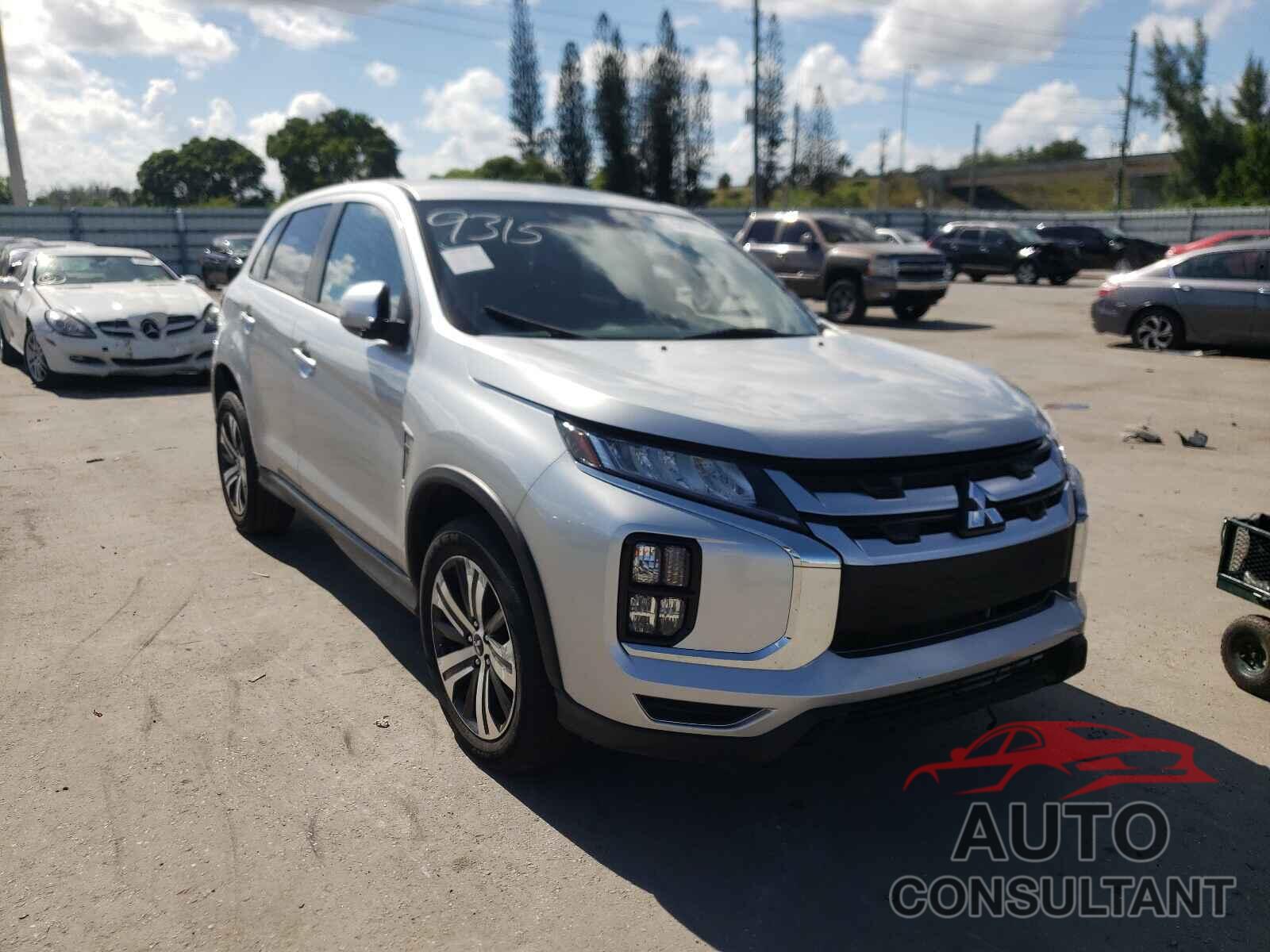 MITSUBISHI OUTLANDER 2020 - JA4AR3AU2LU019315