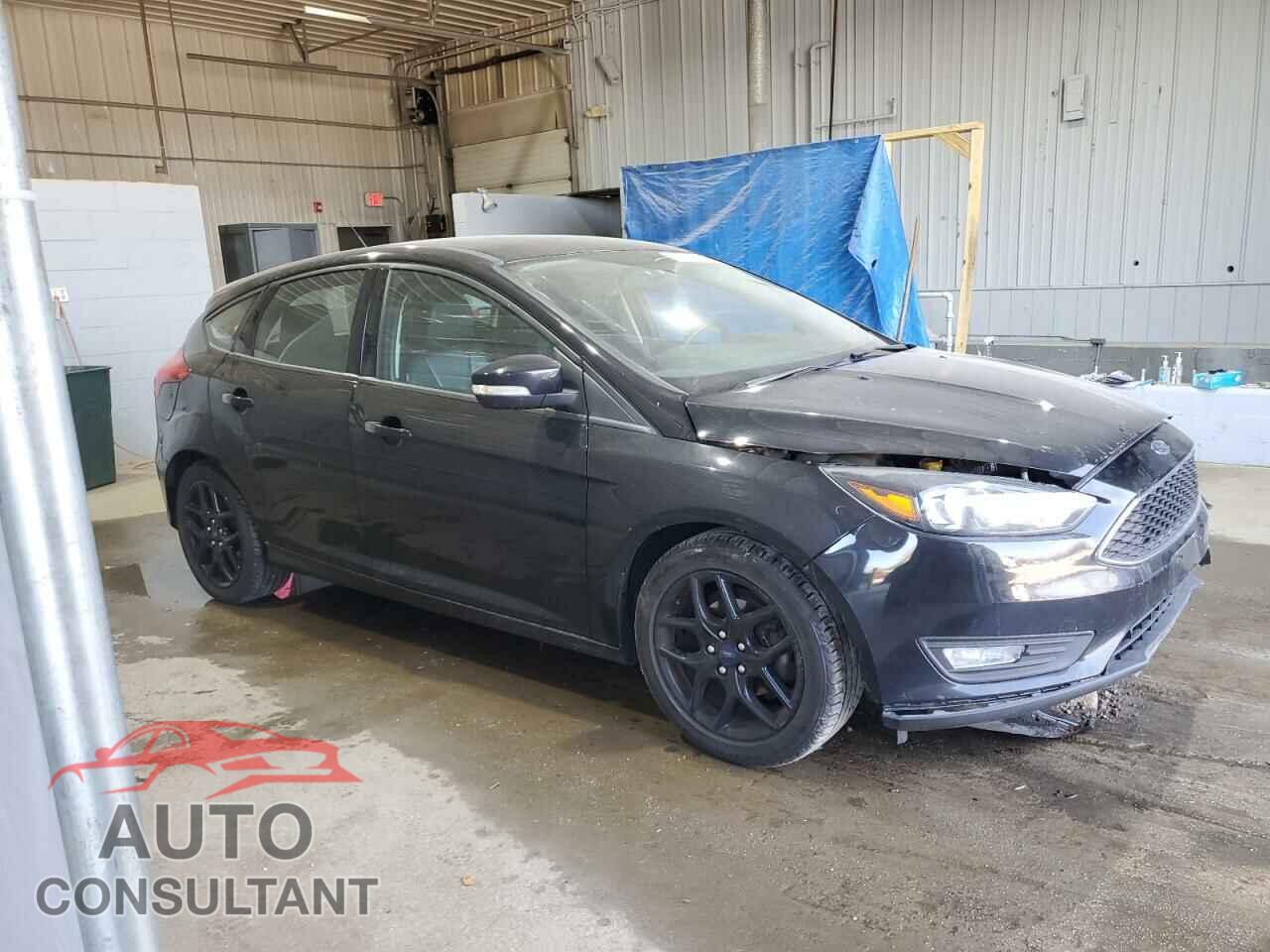 FORD FOCUS 2016 - 1FADP3K23GL311370