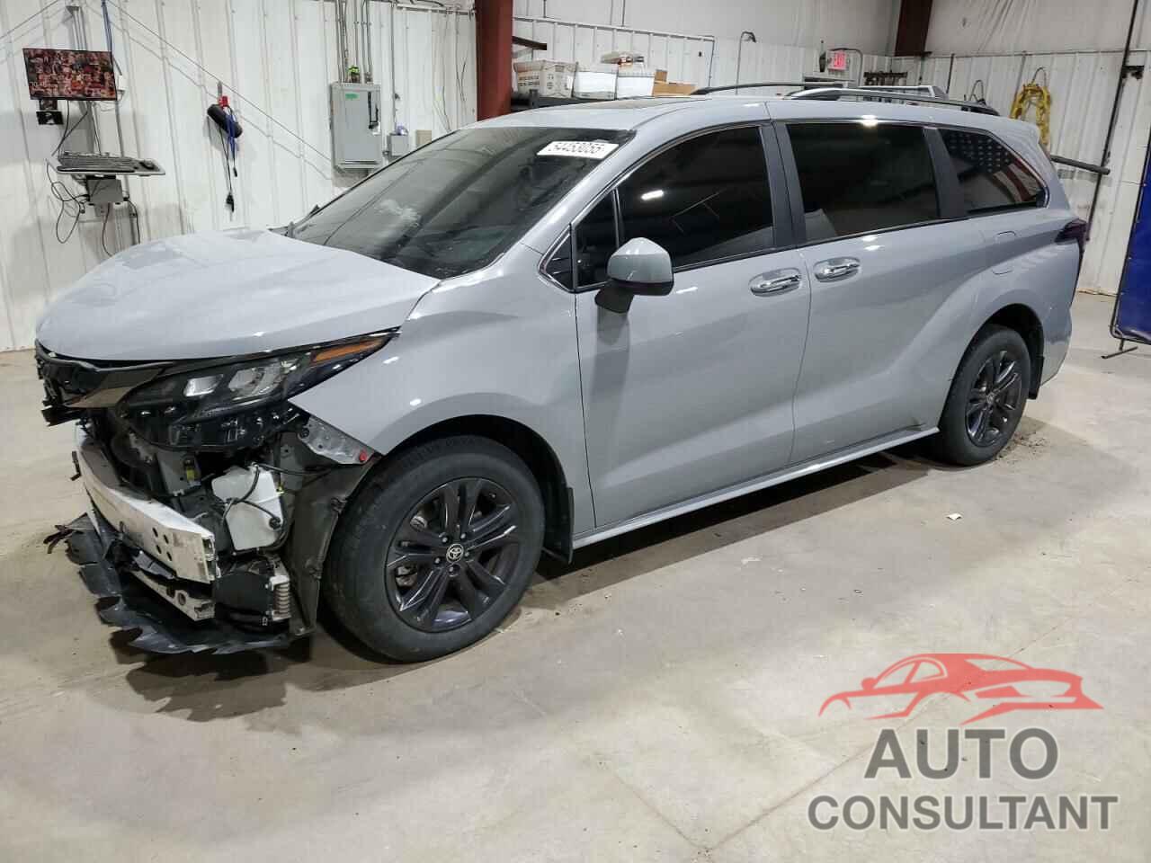 TOYOTA SIENNA 2024 - 5TDCSKFC9RS110690