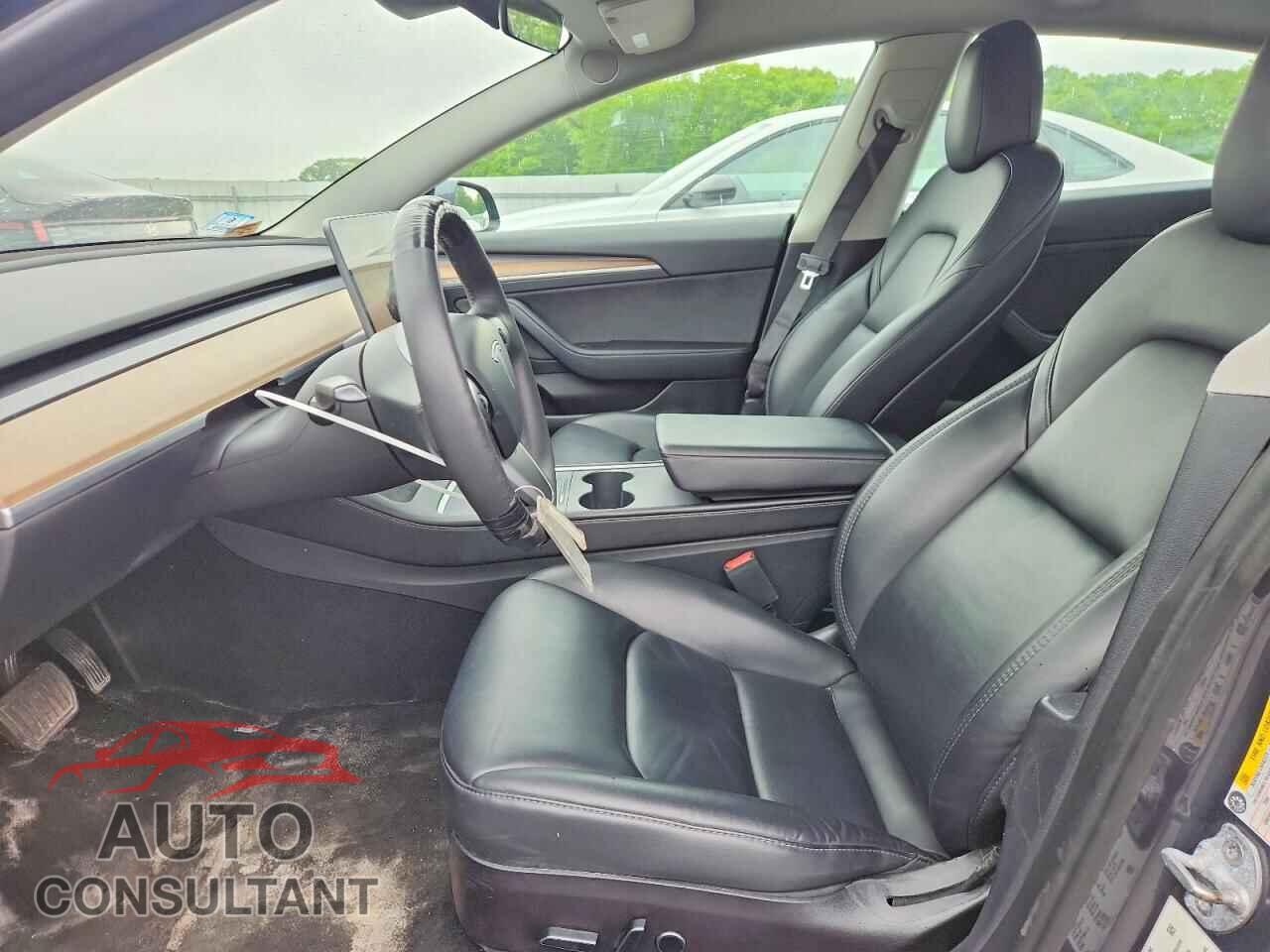 TESLA MODEL 3 2022 - 5YJ3E1EA5NF370035