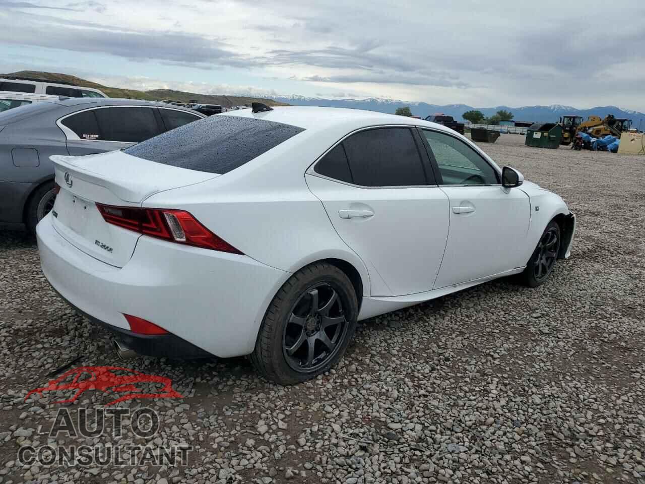 LEXUS IS 2016 - JTHBA1D24G5008749