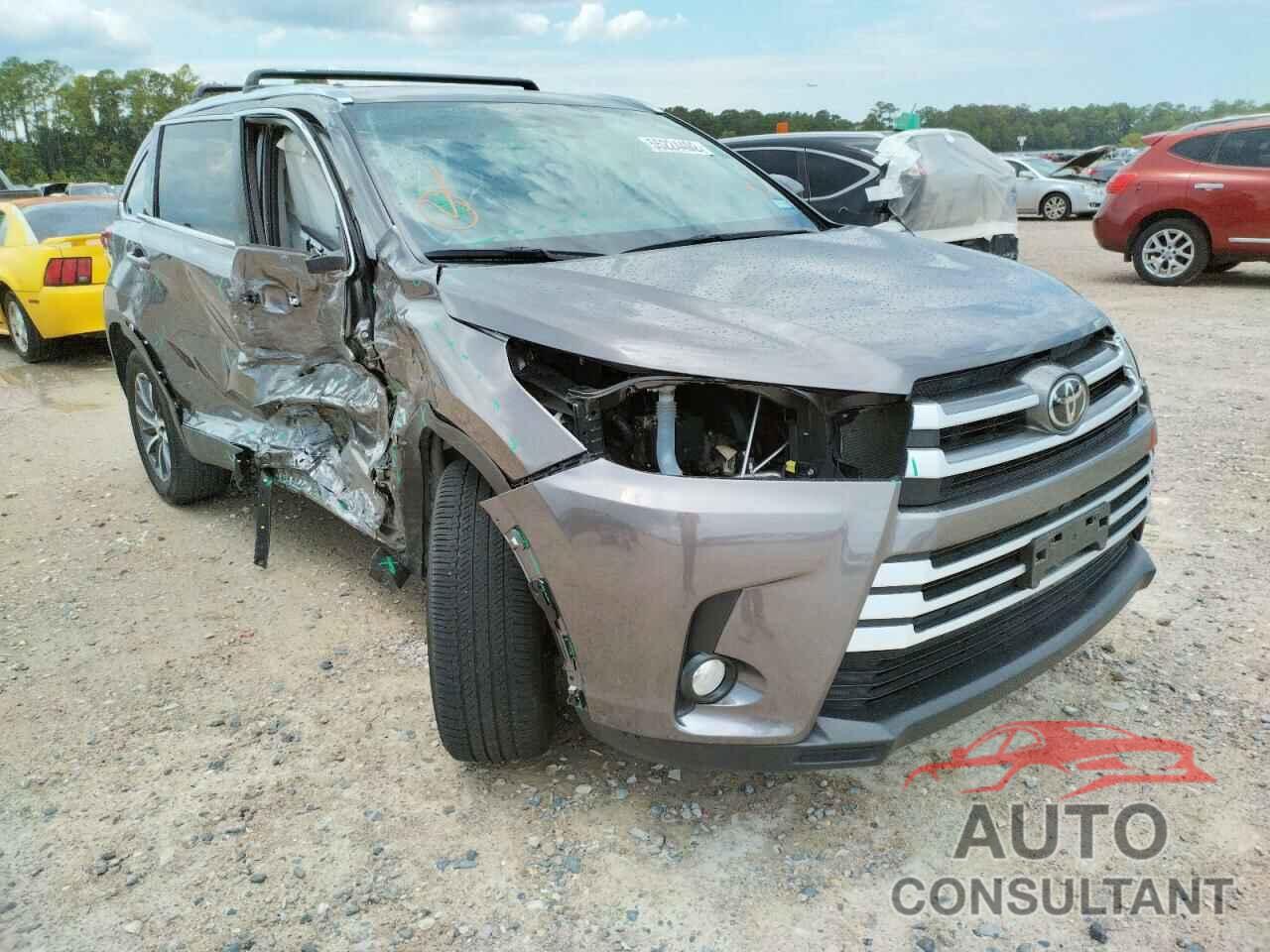 TOYOTA HIGHLANDER 2019 - 5TDKZRFH9KS345480