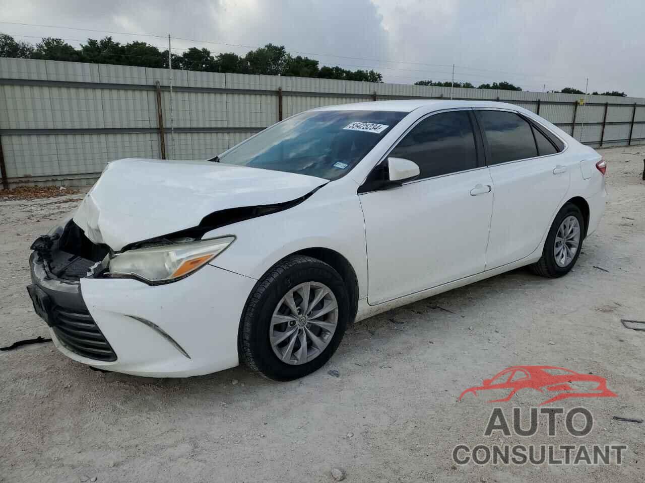 TOYOTA CAMRY 2016 - 4T4BF1FK5GR558551