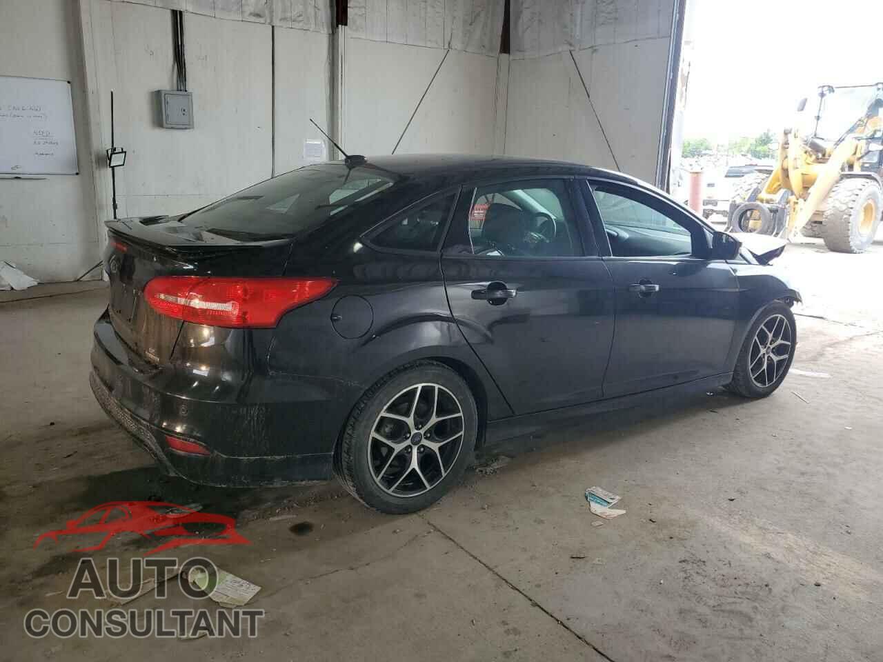 FORD FOCUS 2015 - 1FADP3F29FL274320