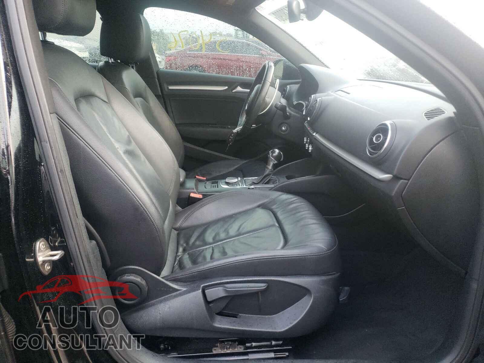 AUDI A3 2015 - WAUACGFF5F1055009