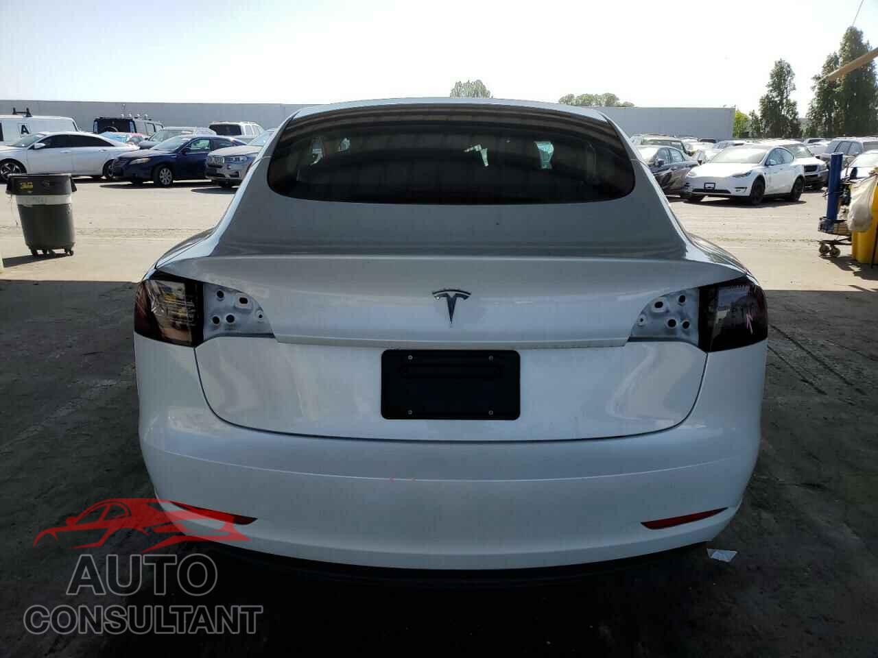 TESLA MODEL 3 2023 - 5YJ3E1EA5PF400282