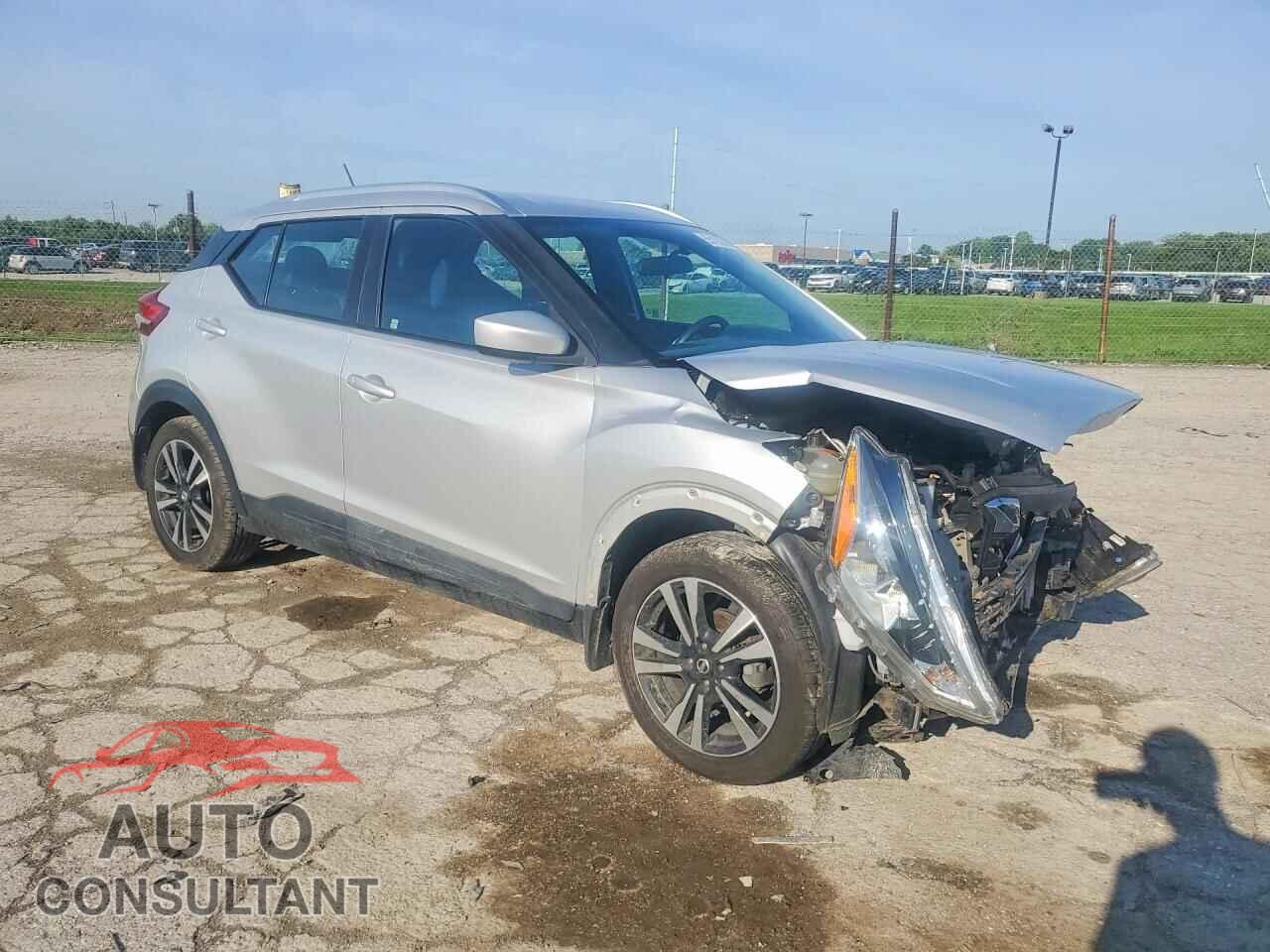 NISSAN KICKS 2019 - 3N1CP5CU3KL550175