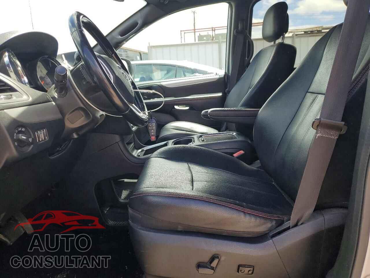 DODGE CARAVAN 2018 - 2C4RDGEG5JR335756