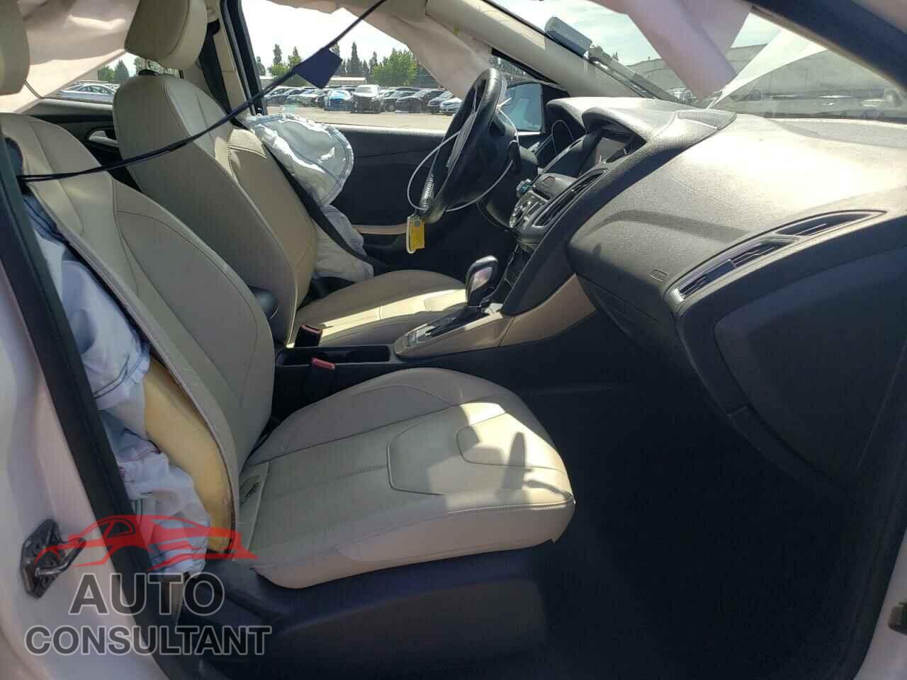 FORD FOCUS 2017 - 1FADP3J2XHL268407