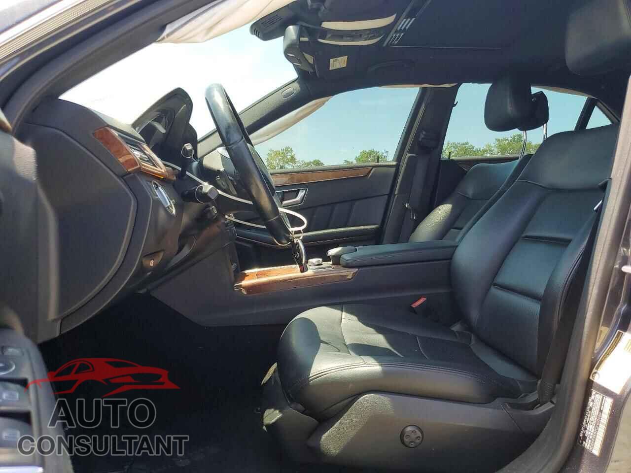 MERCEDES-BENZ E-CLASS 2012 - WDDHF5KB7CA605960